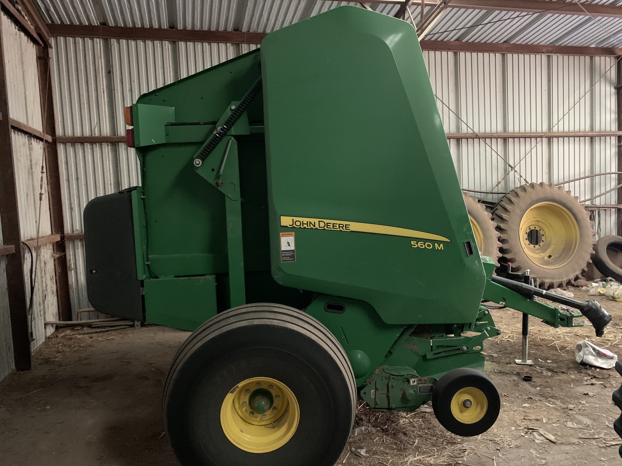 2020 John Deere 560M Image 3