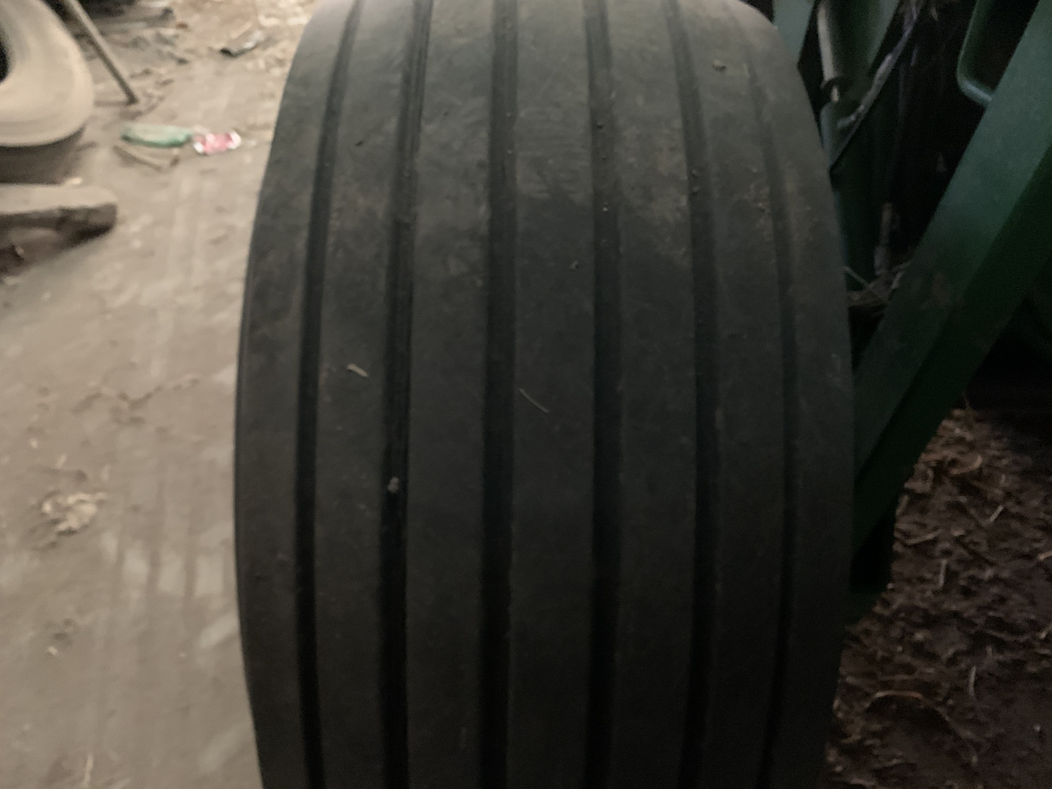 2020 John Deere 560M Image 5