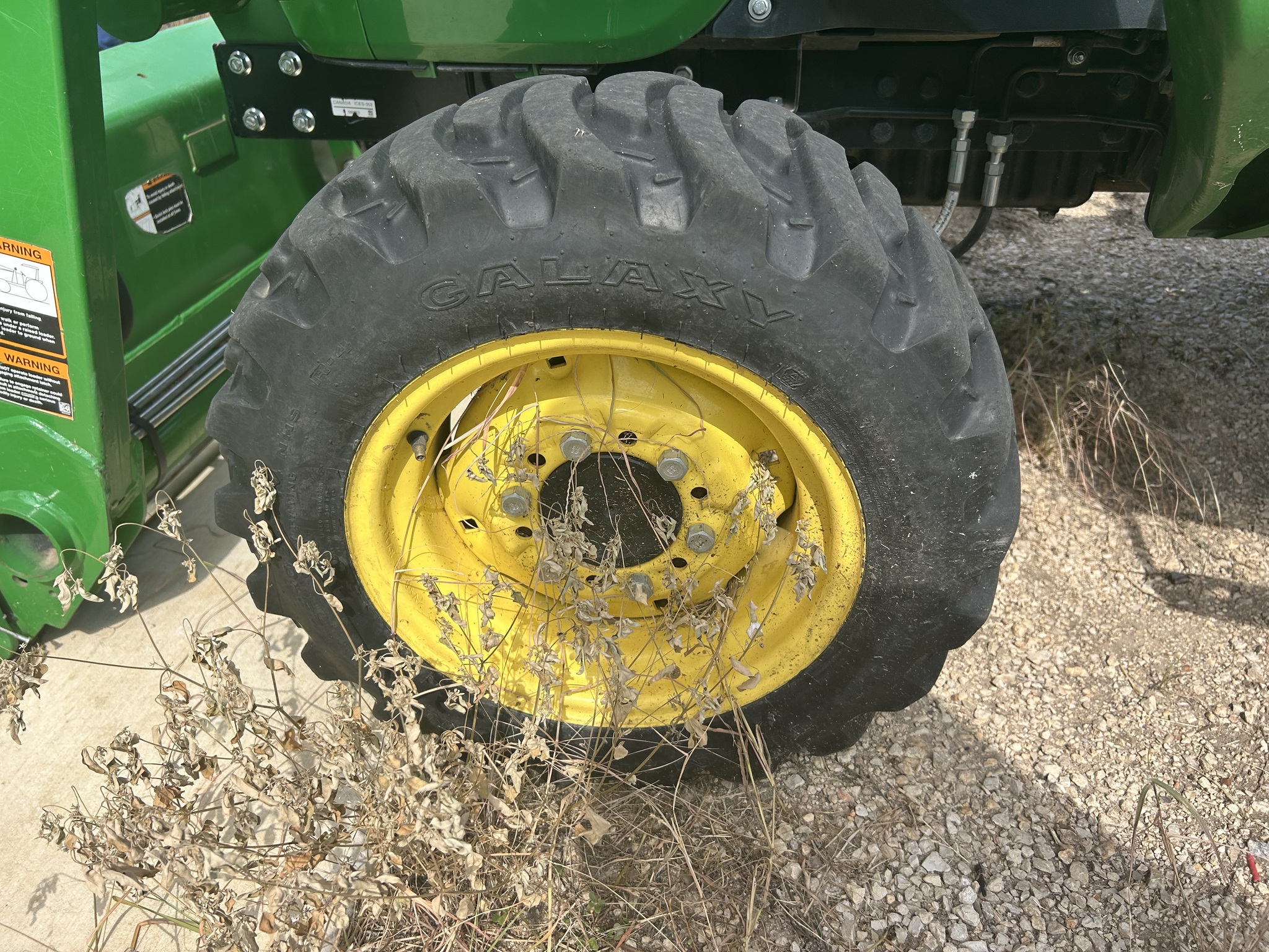 2018 John Deere 3038E Image 10