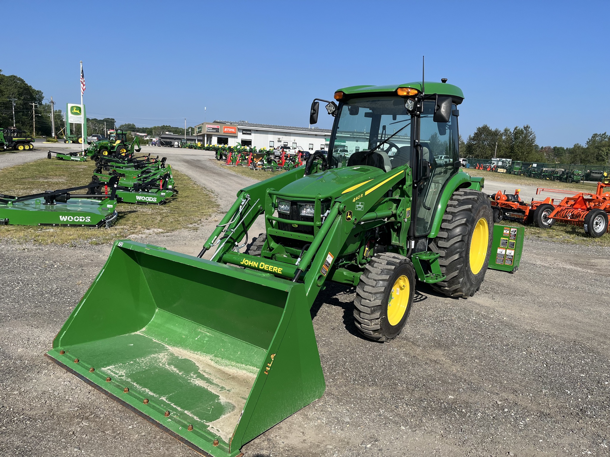 2024 John Deere 4052R Image 10