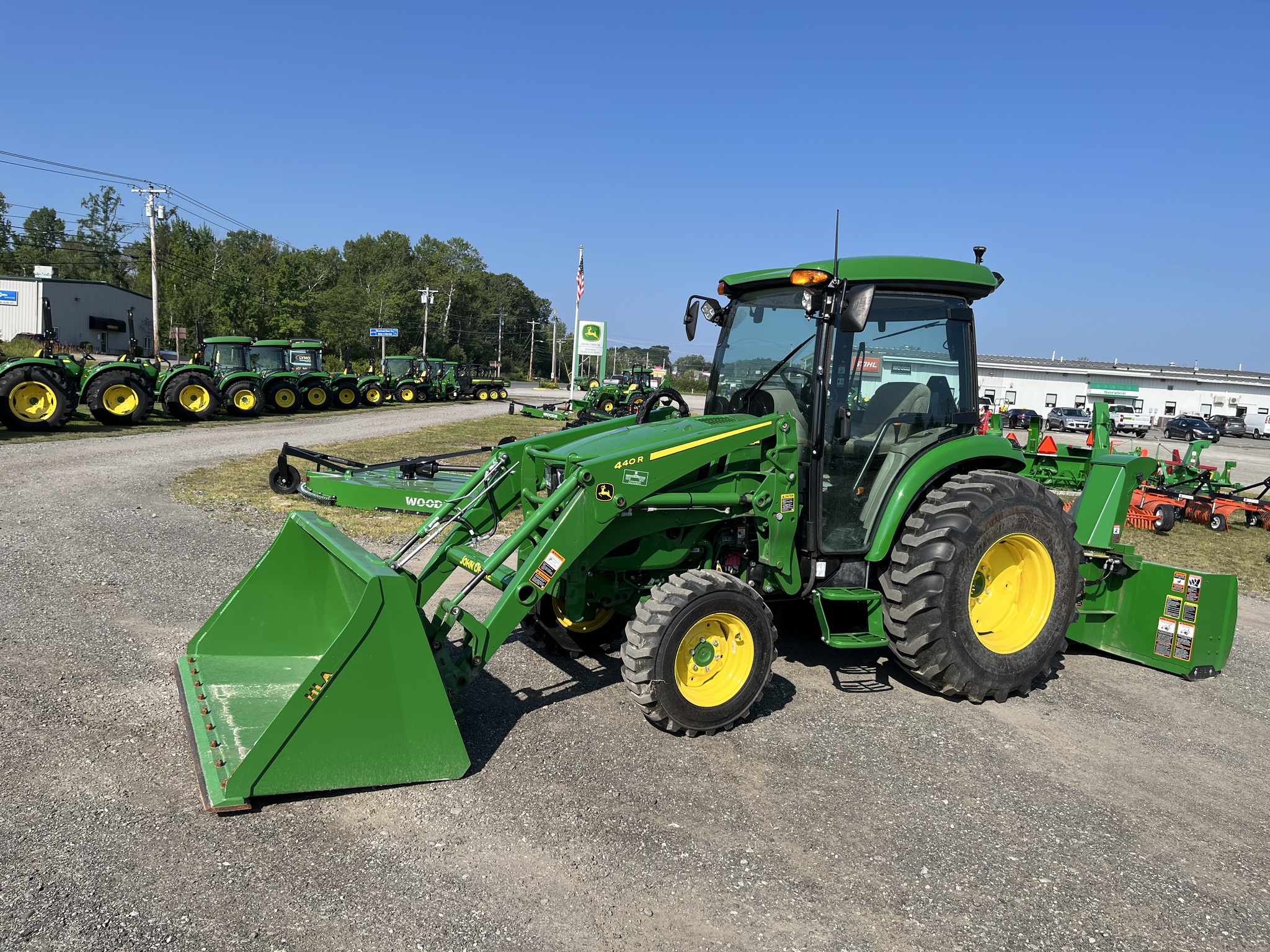 2024 John Deere 4052R Image 12