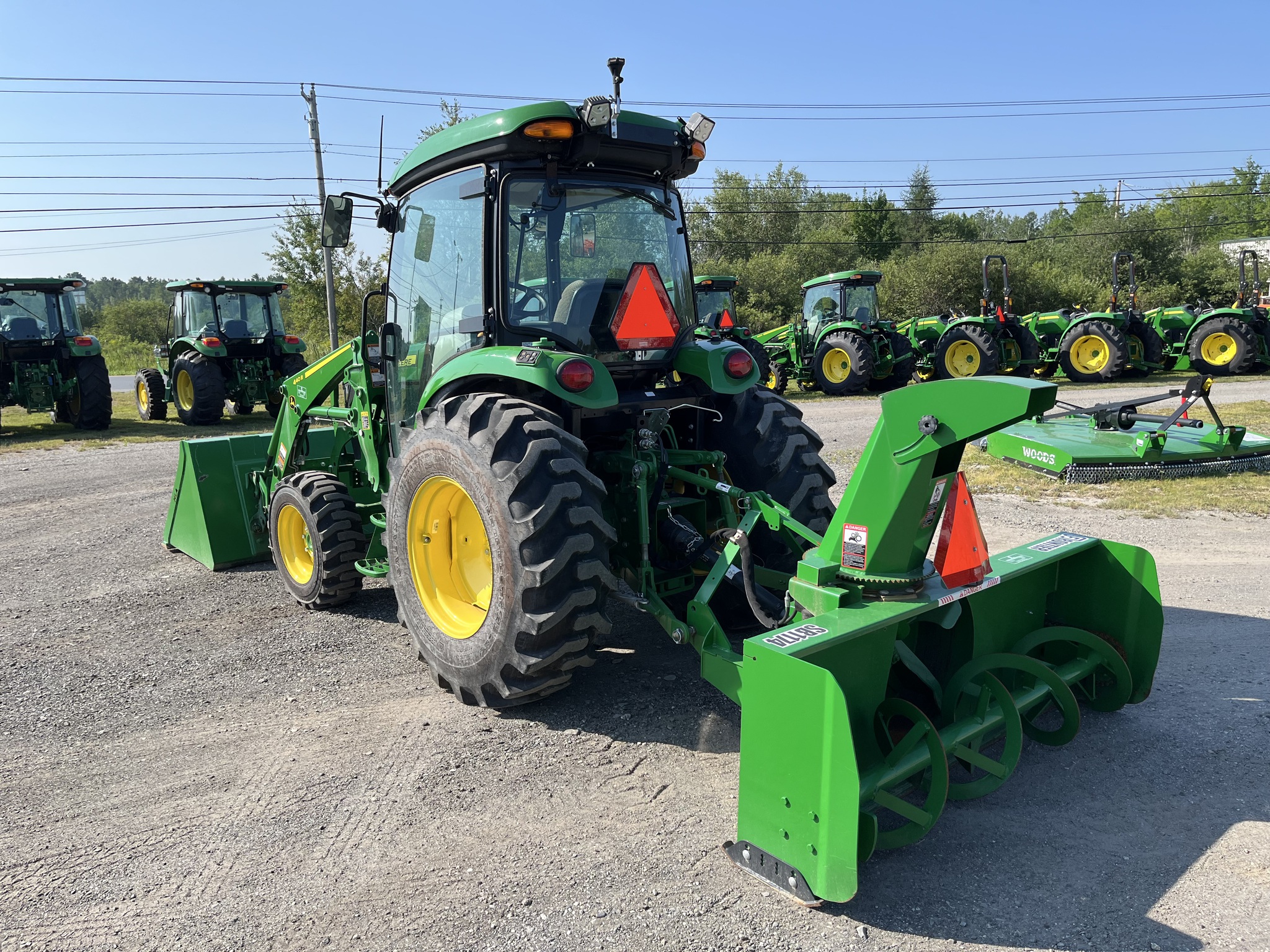 2024 John Deere 4052R Image 3