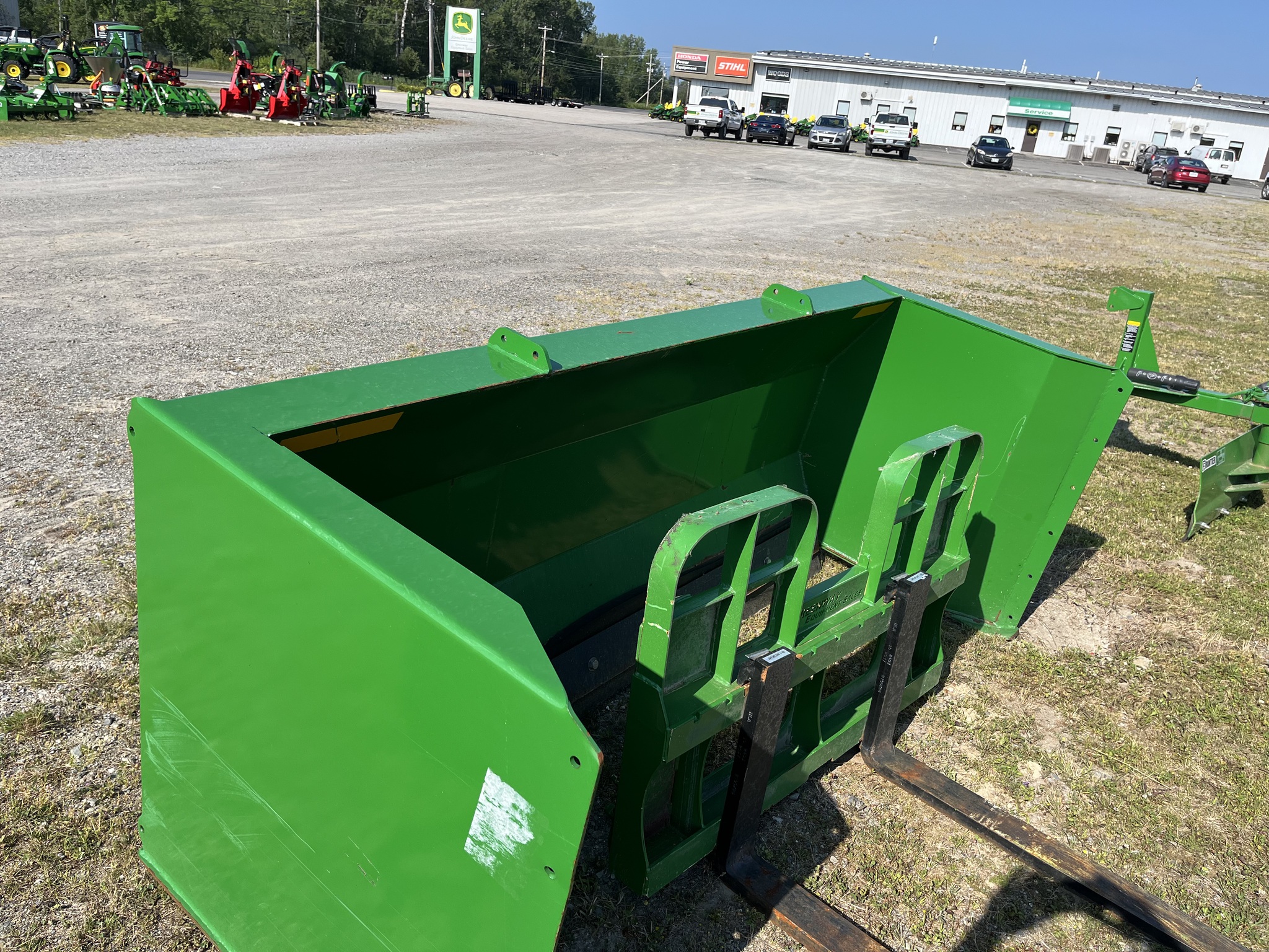2024 John Deere 4052R Image 18