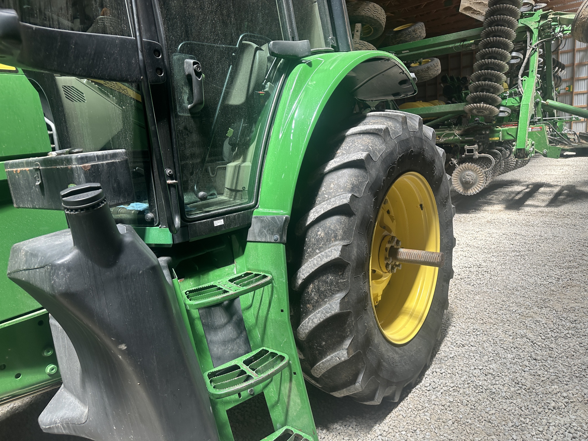 2014 John Deere 6150M Cab Image 4