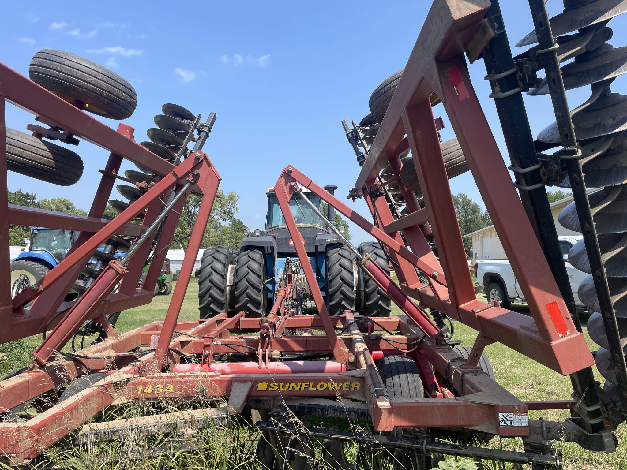 2001 Sunflower 1434-36 Image 4