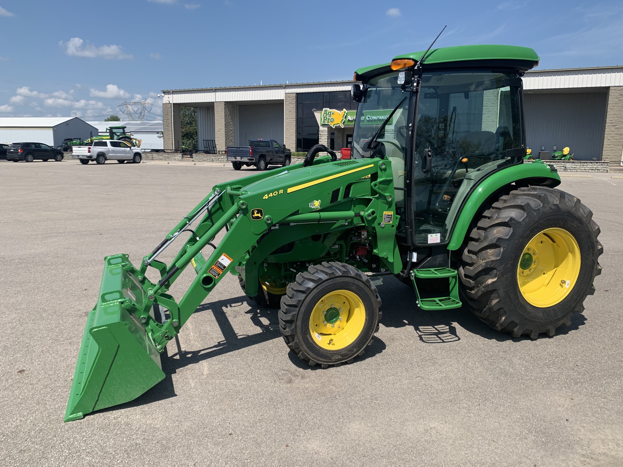 2024 John Deere 4044R Image 2