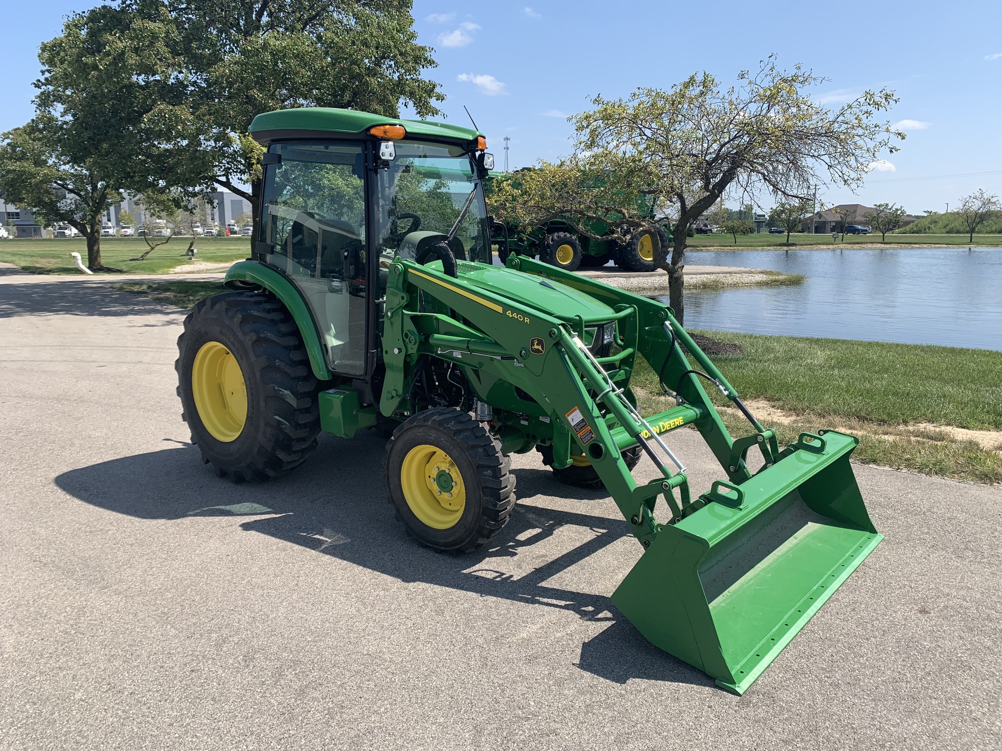 2024 John Deere 4044R Image 4