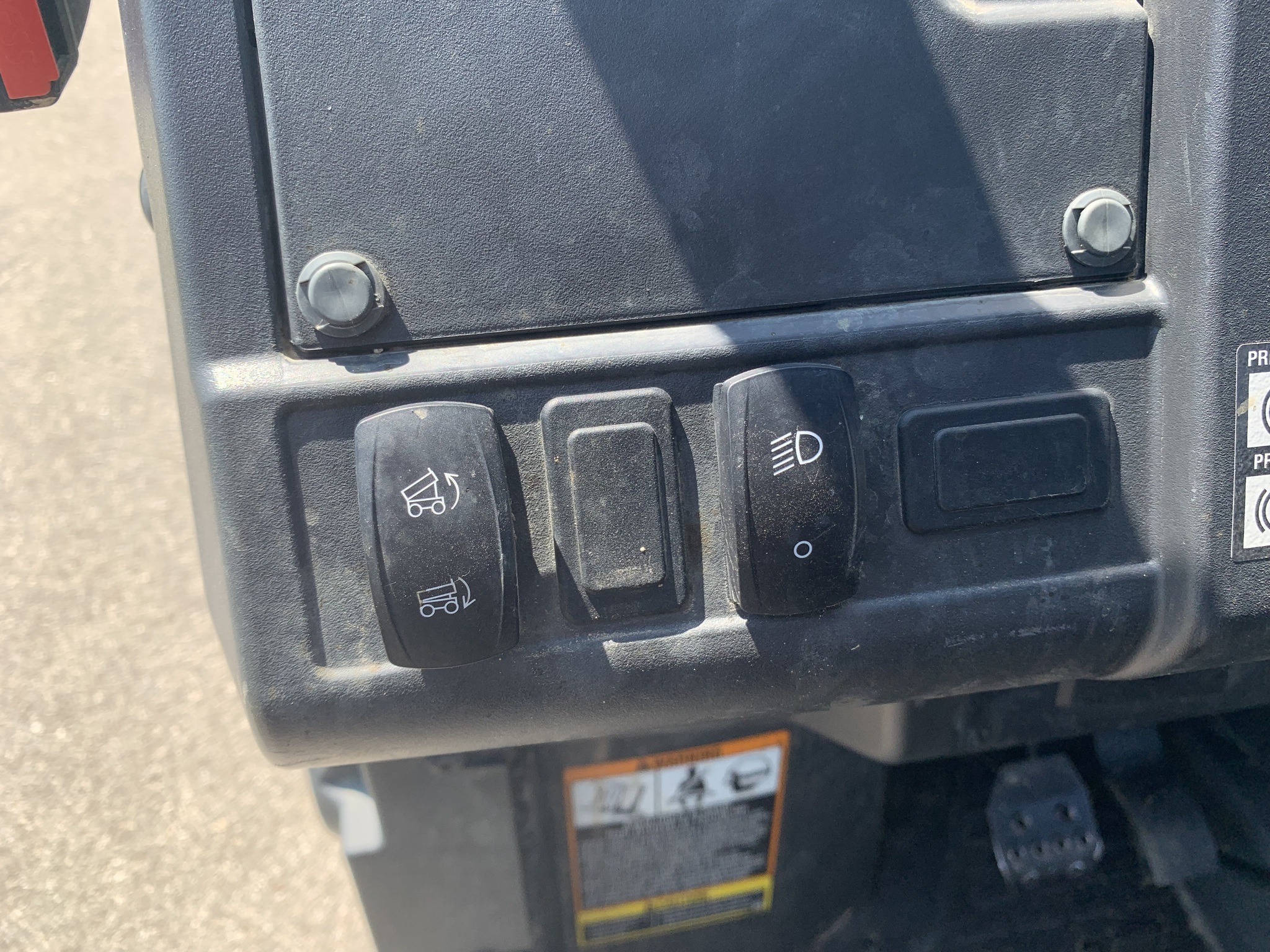 2024 John Deere XUV 835M Image 12