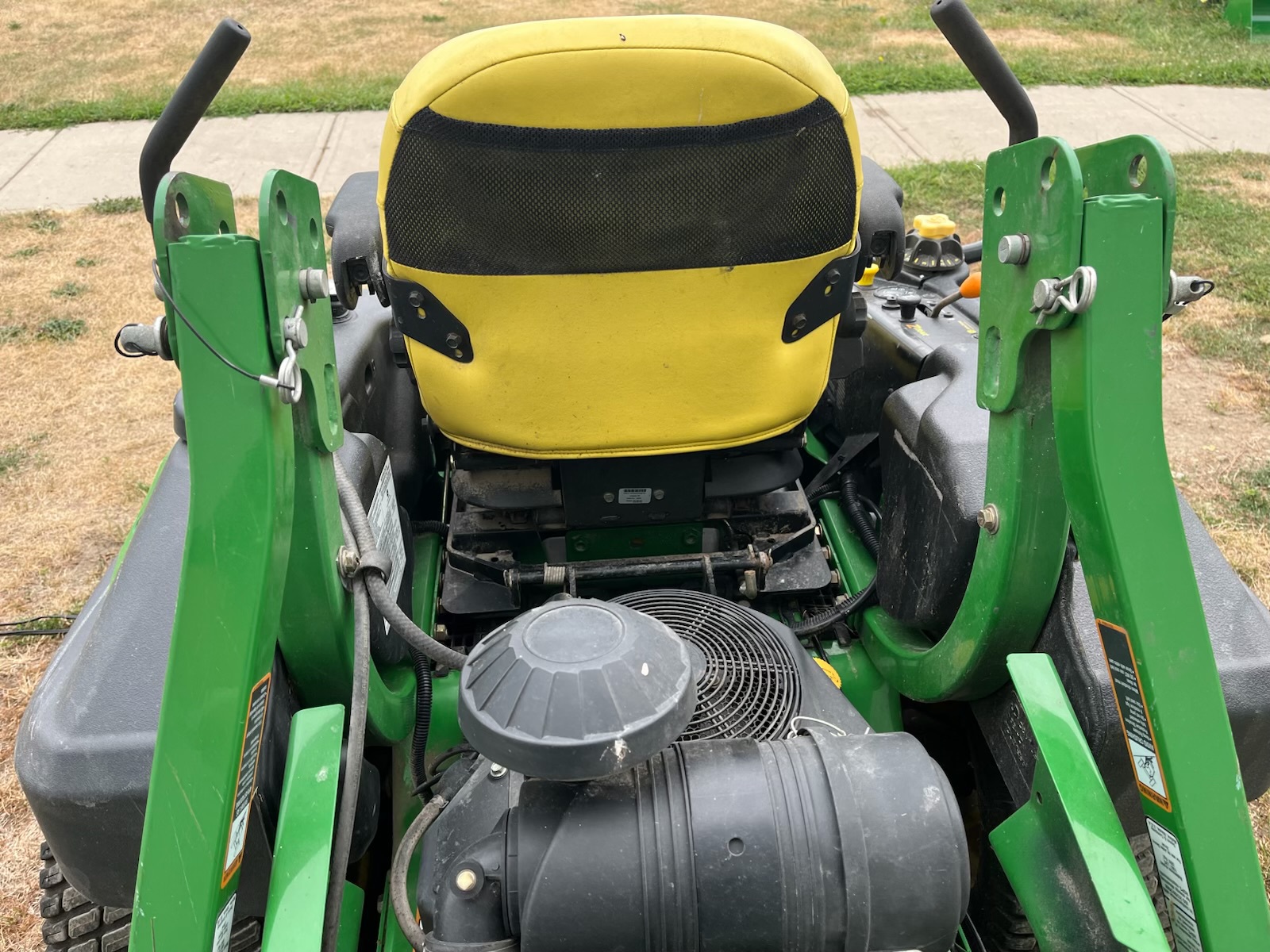 2013 John Deere Z920M Image 7
