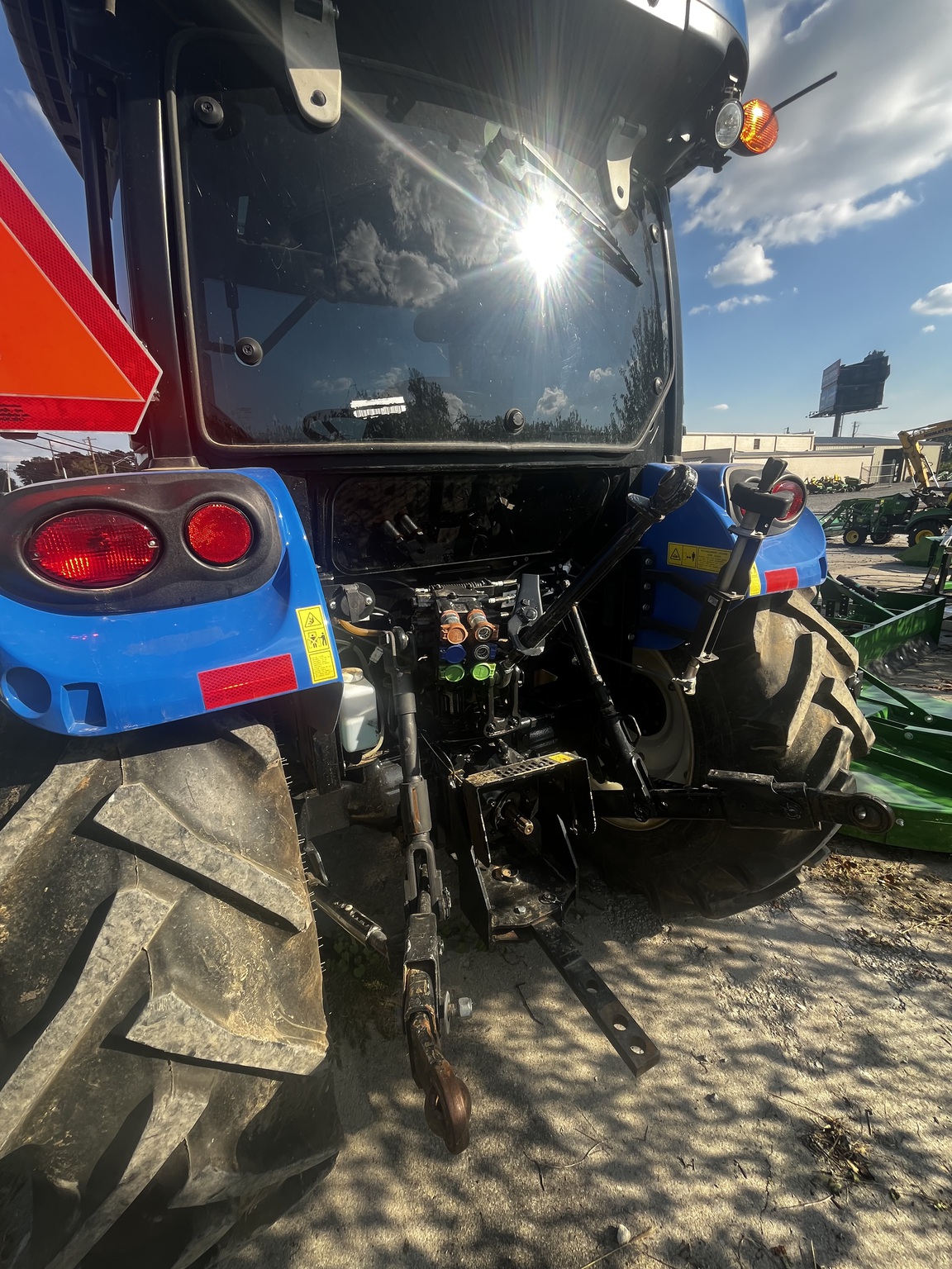 2021 New Holland Workmaster 75 Image 4