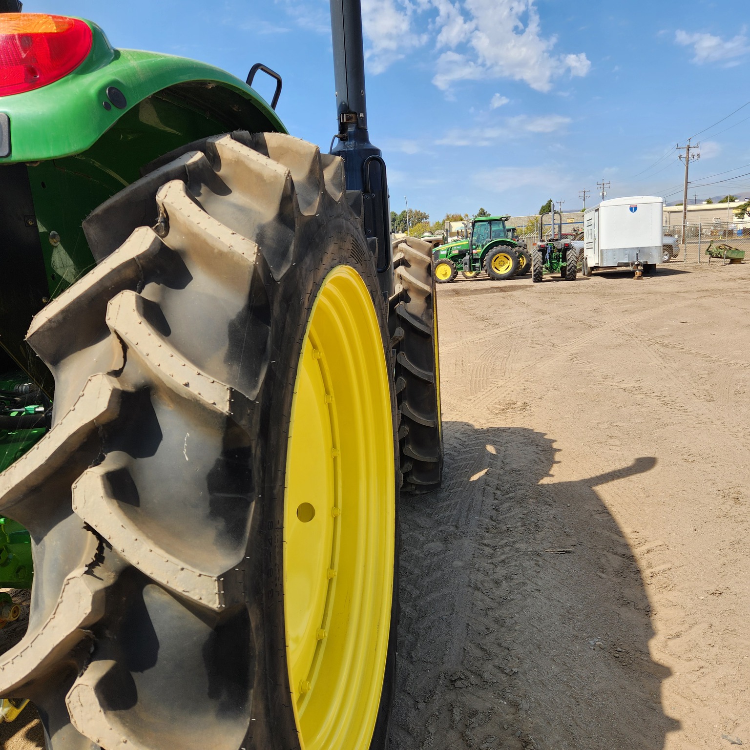 2021 John Deere 6120M Image 10