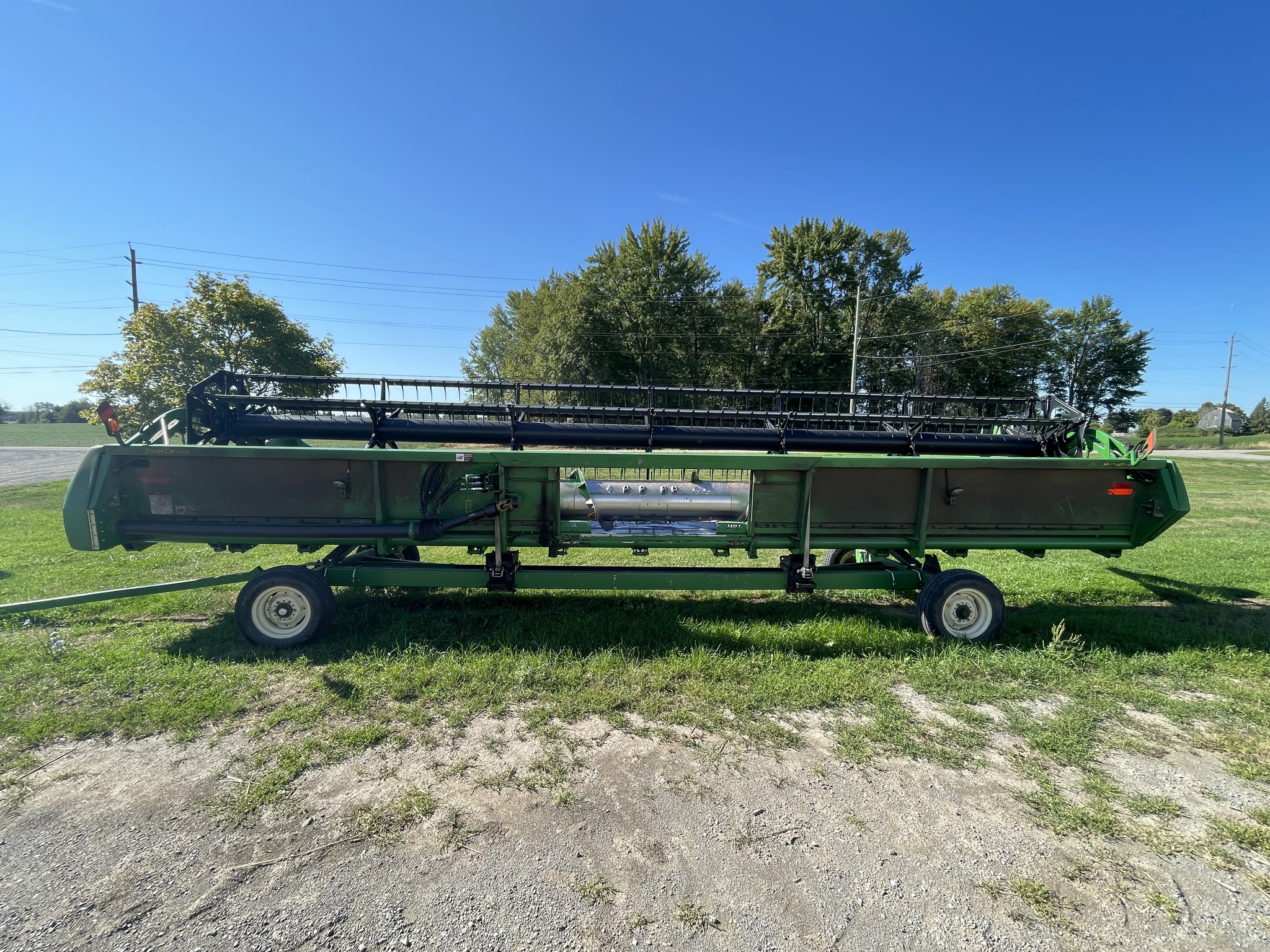 2011 John Deere 630F Image 4