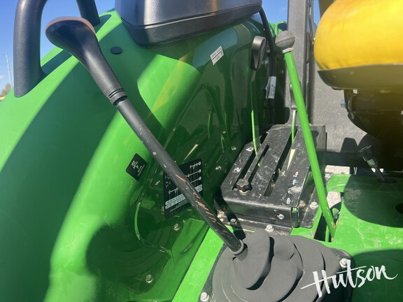 Photo of 2022 John Deere 5045E