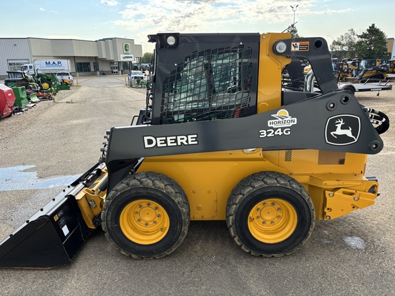 Used 2022 John Deere 324G Skid Steer Loaders at Horizon Ag & Turf in Edmonton West, AB - Photo6