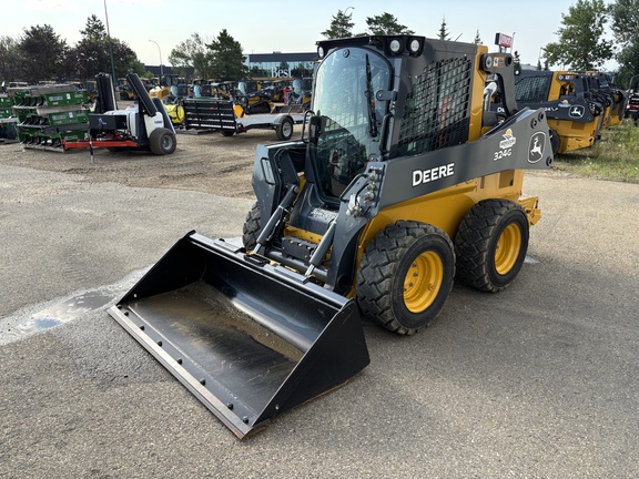 Used 2022 John Deere 324G Skid Steer Loaders at Horizon Ag & Turf in Edmonton West, AB - Photo7