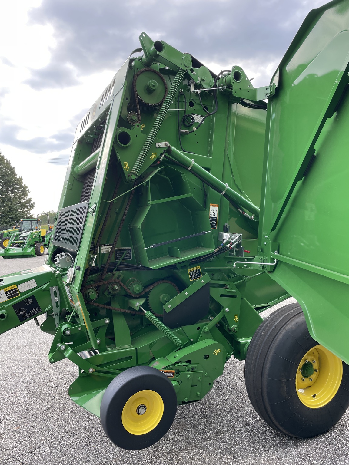 2024 John Deere 451M Image 4