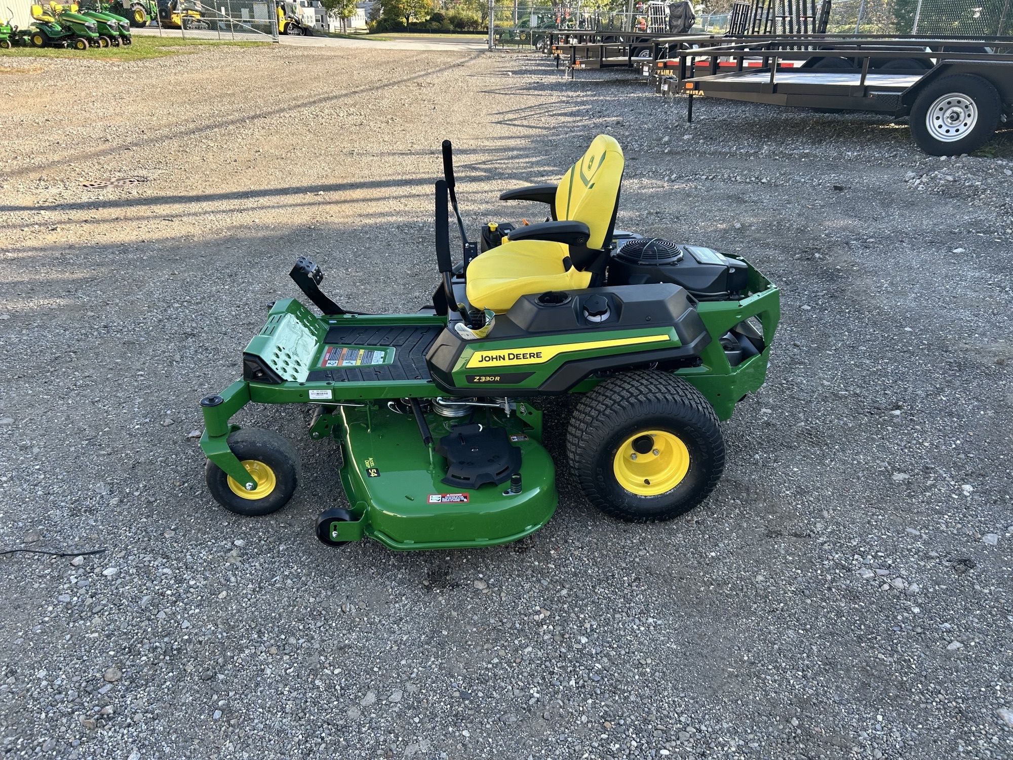 2025 John Deere Z330R Image 8