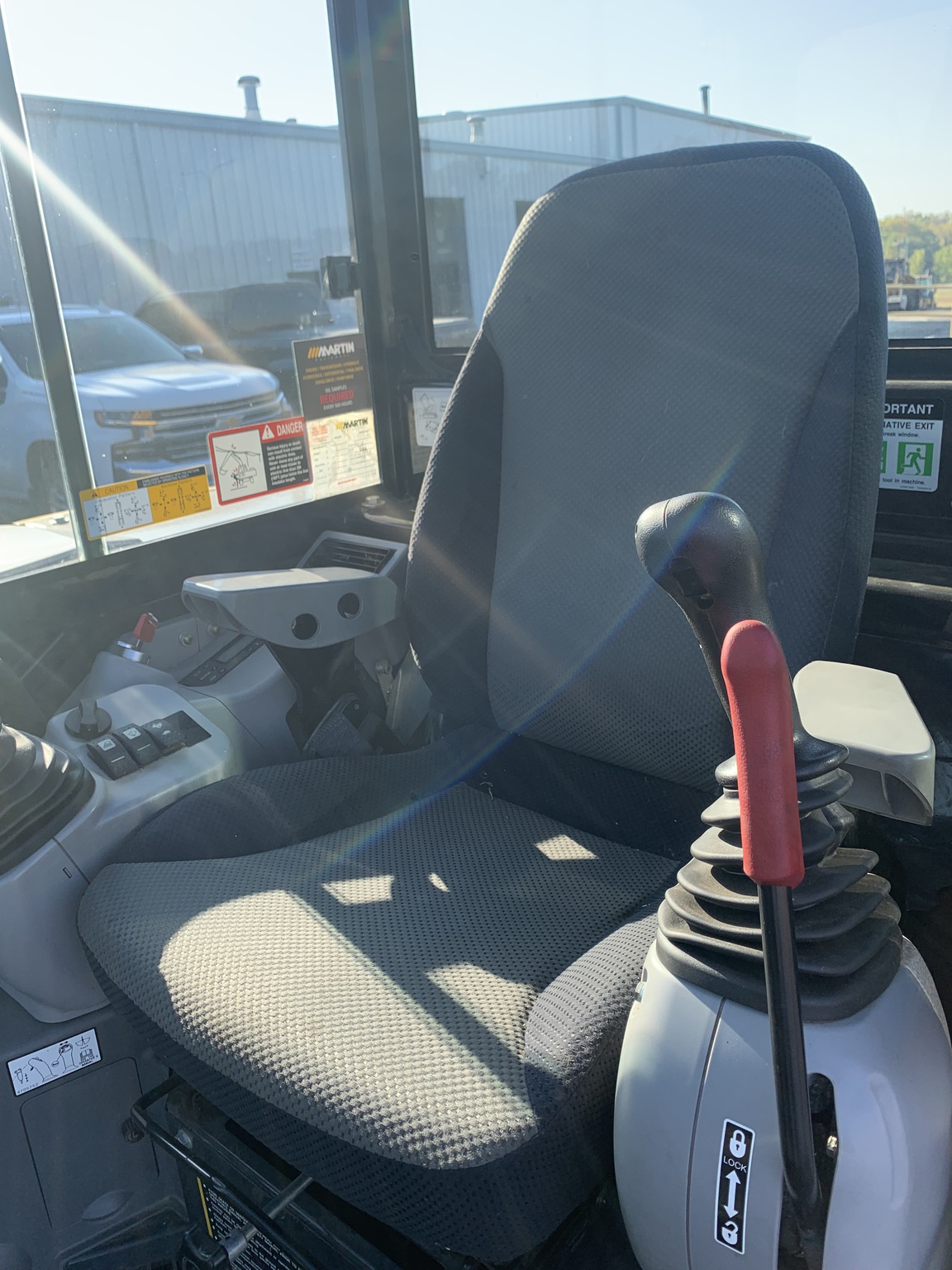 2023 John Deere 60G Image 10