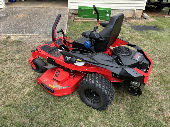 2024 Gravely ZT XL 52