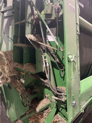Used 2023 John Deere 560M Round Balers at Horizon Ag & Turf in Barrhead, AB - Photo6