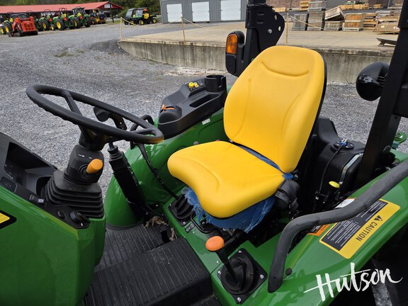 Photo of 2024 John Deere 5075E