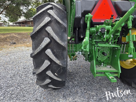 Photo of 2024 John Deere 5075E