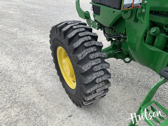 Photo of 2024 John Deere 5075E