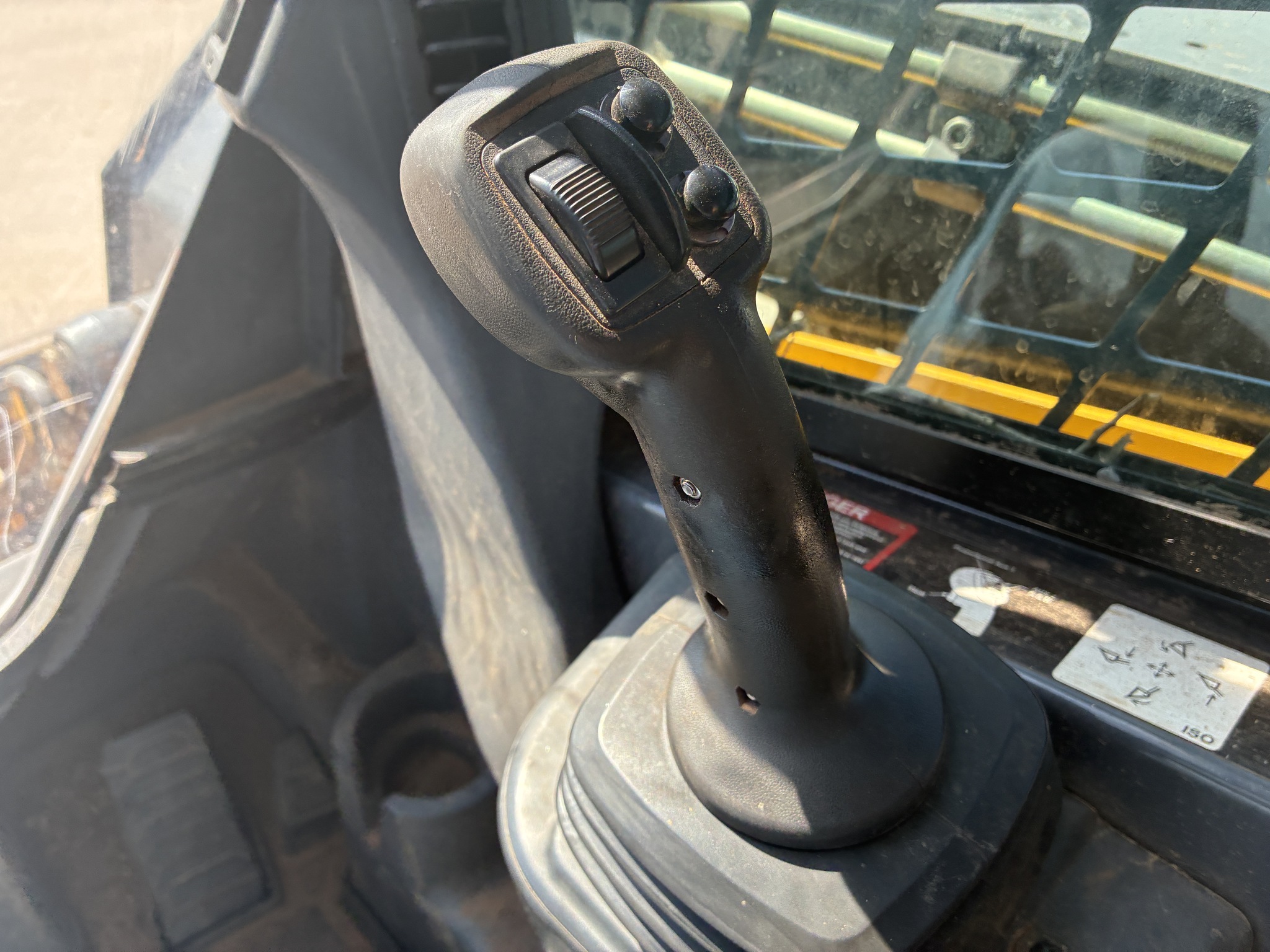 2012 John Deere 326D Image 20