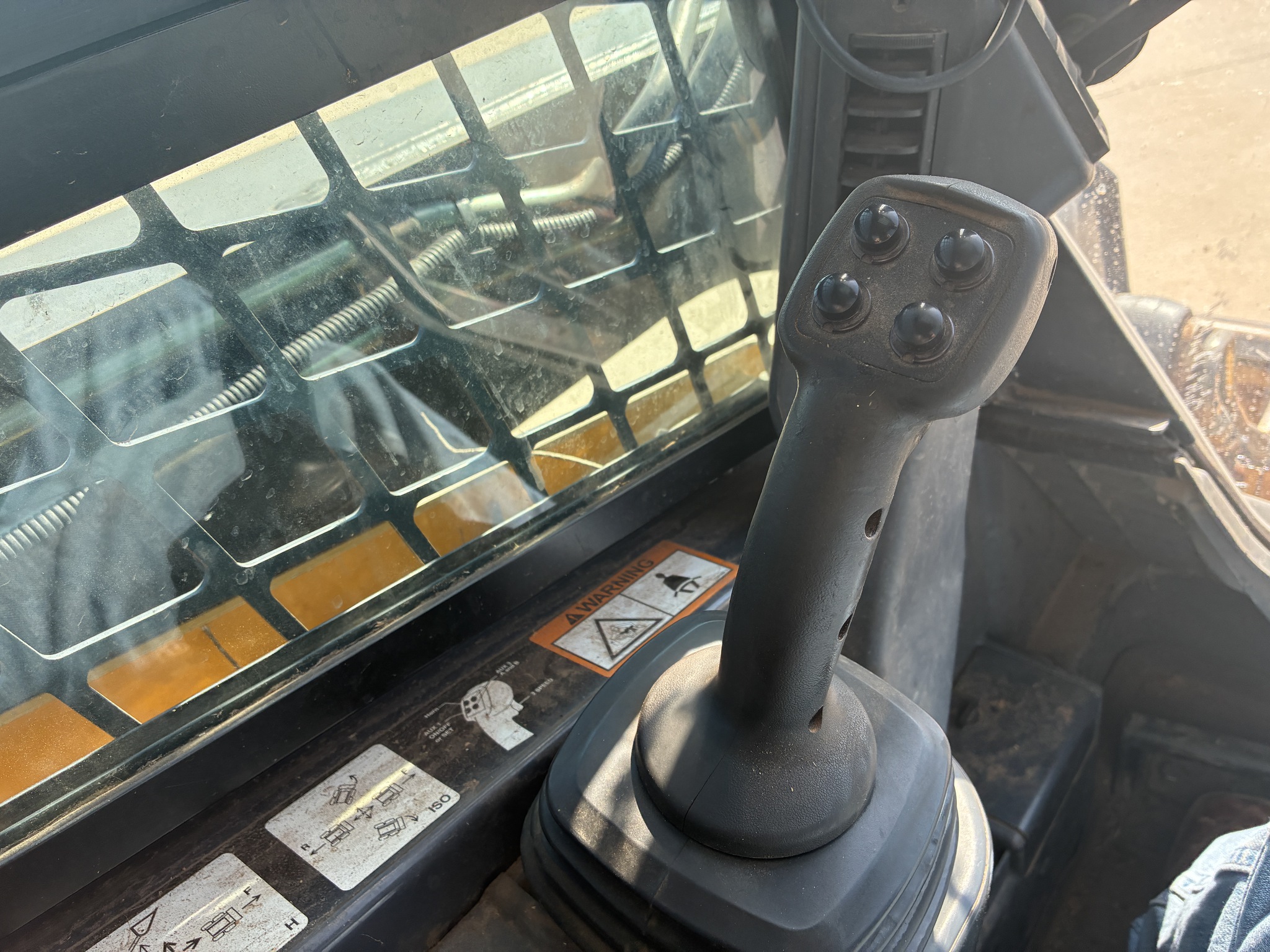 2012 John Deere 326D Image 21