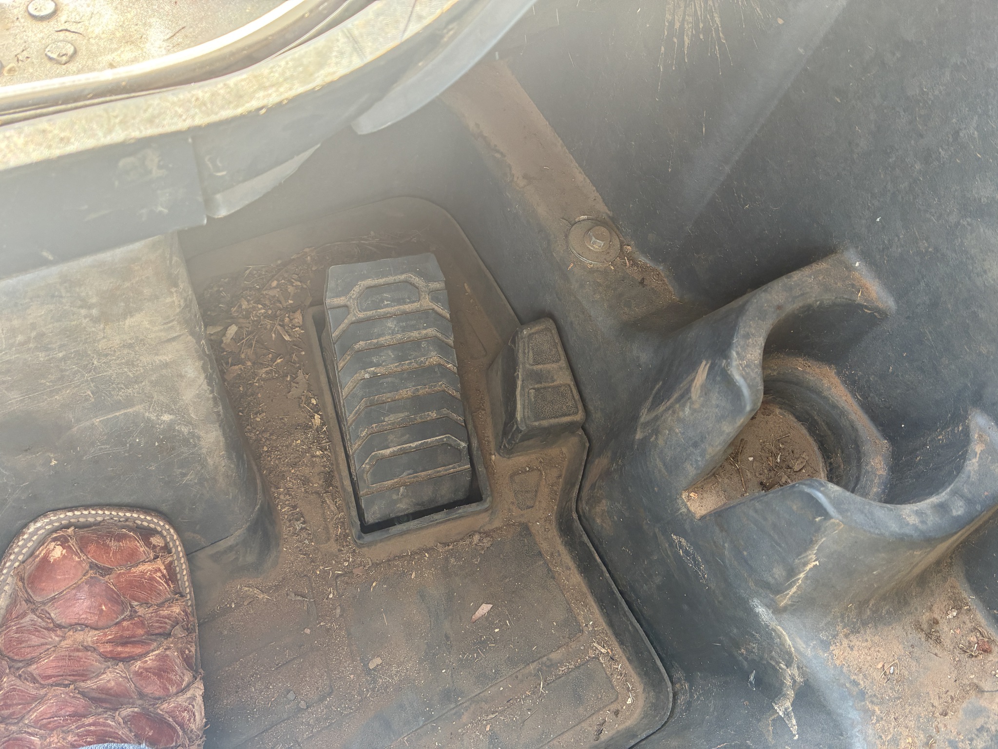 2012 John Deere 326D Image 22