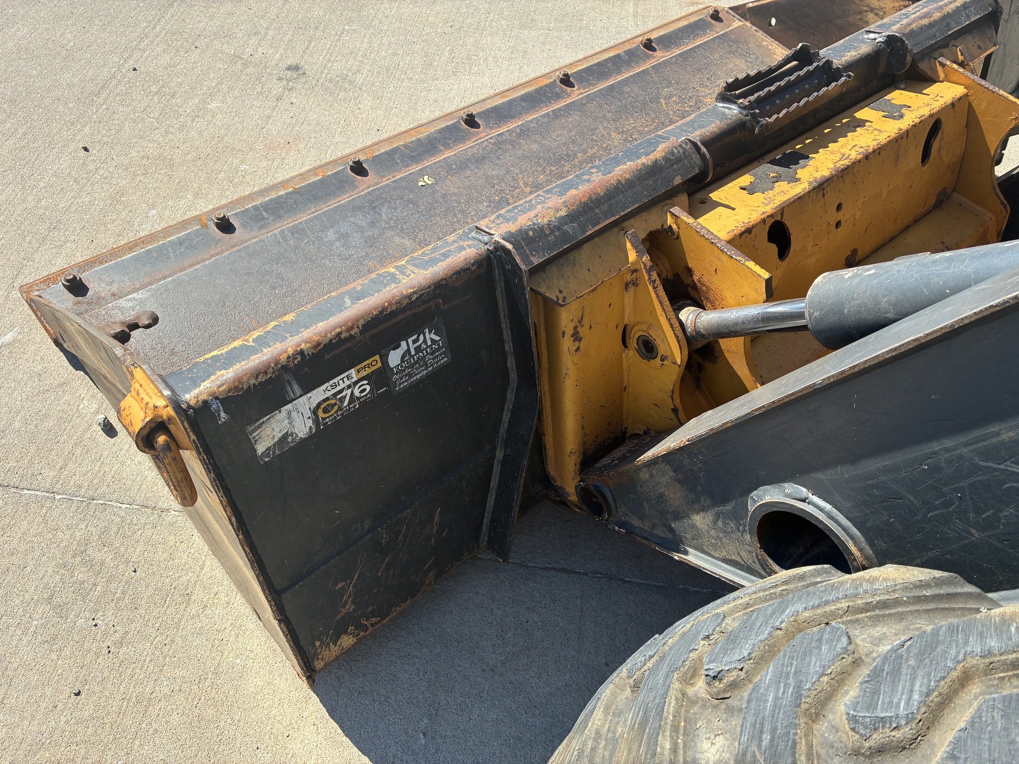 2012 John Deere 326D Image 15