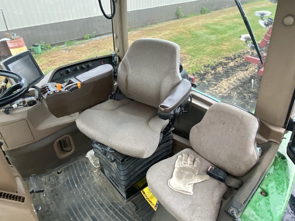 2002 John Deere 9320T - Photo27