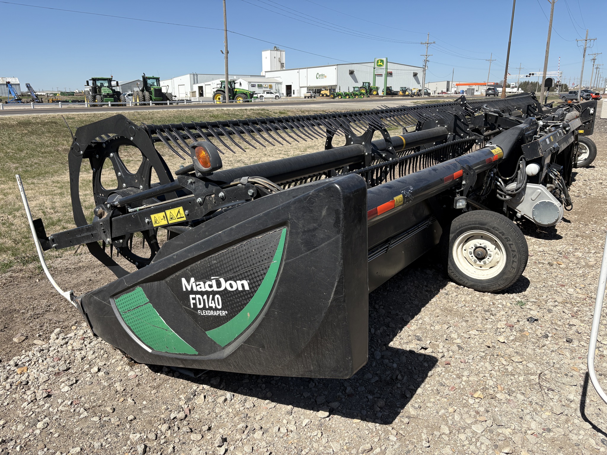 2018 MacDon FD140 Image 2