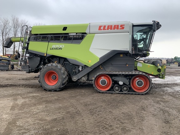 2022 Claas 8700TT thumbnail 4