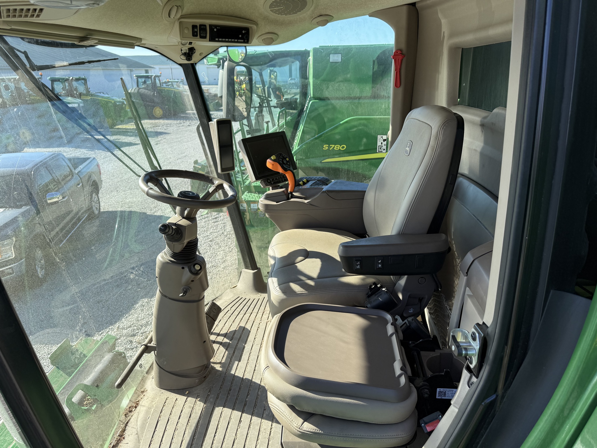 2023 John Deere S780 Image 7