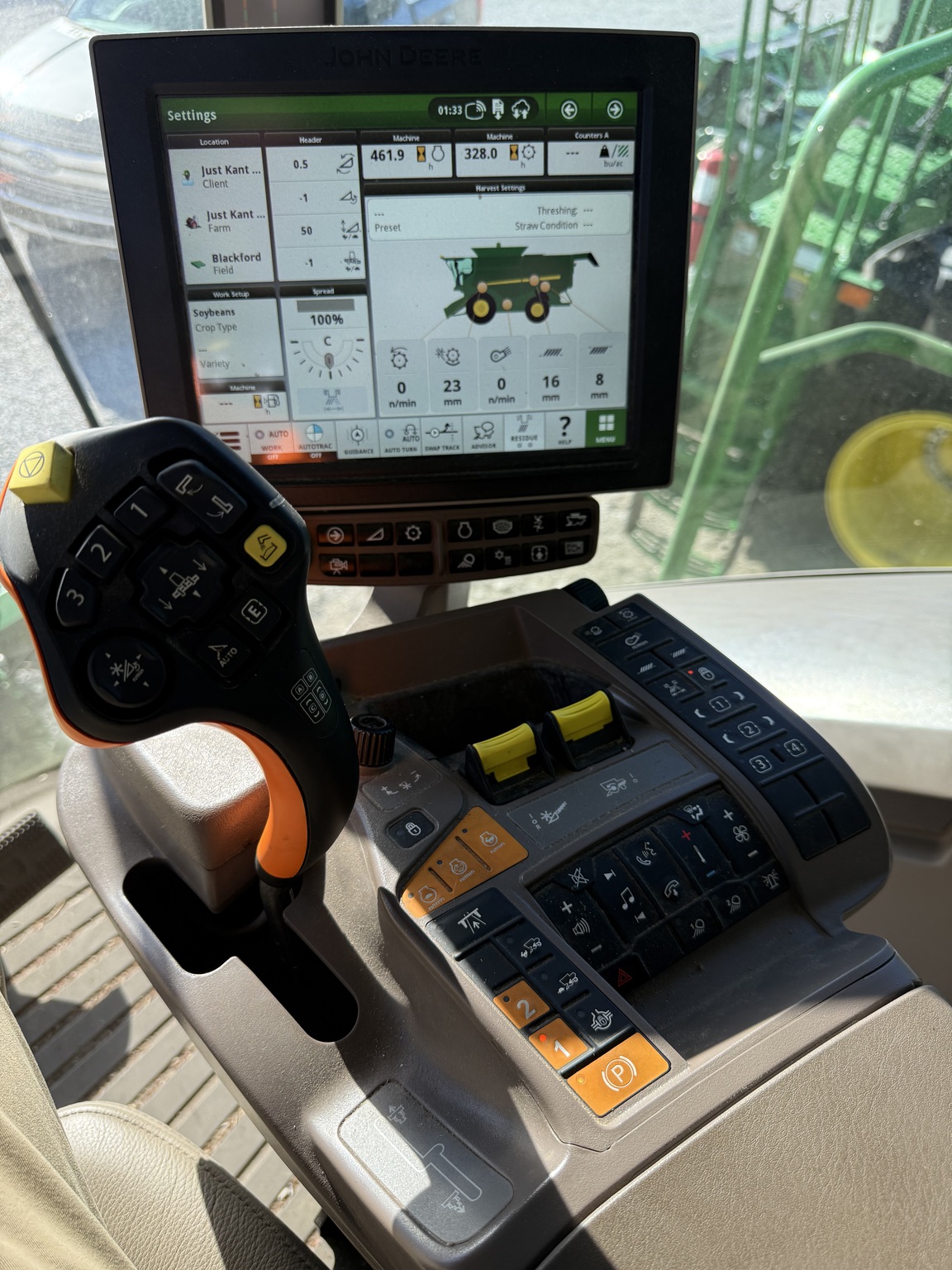 2023 John Deere S780 Image 9