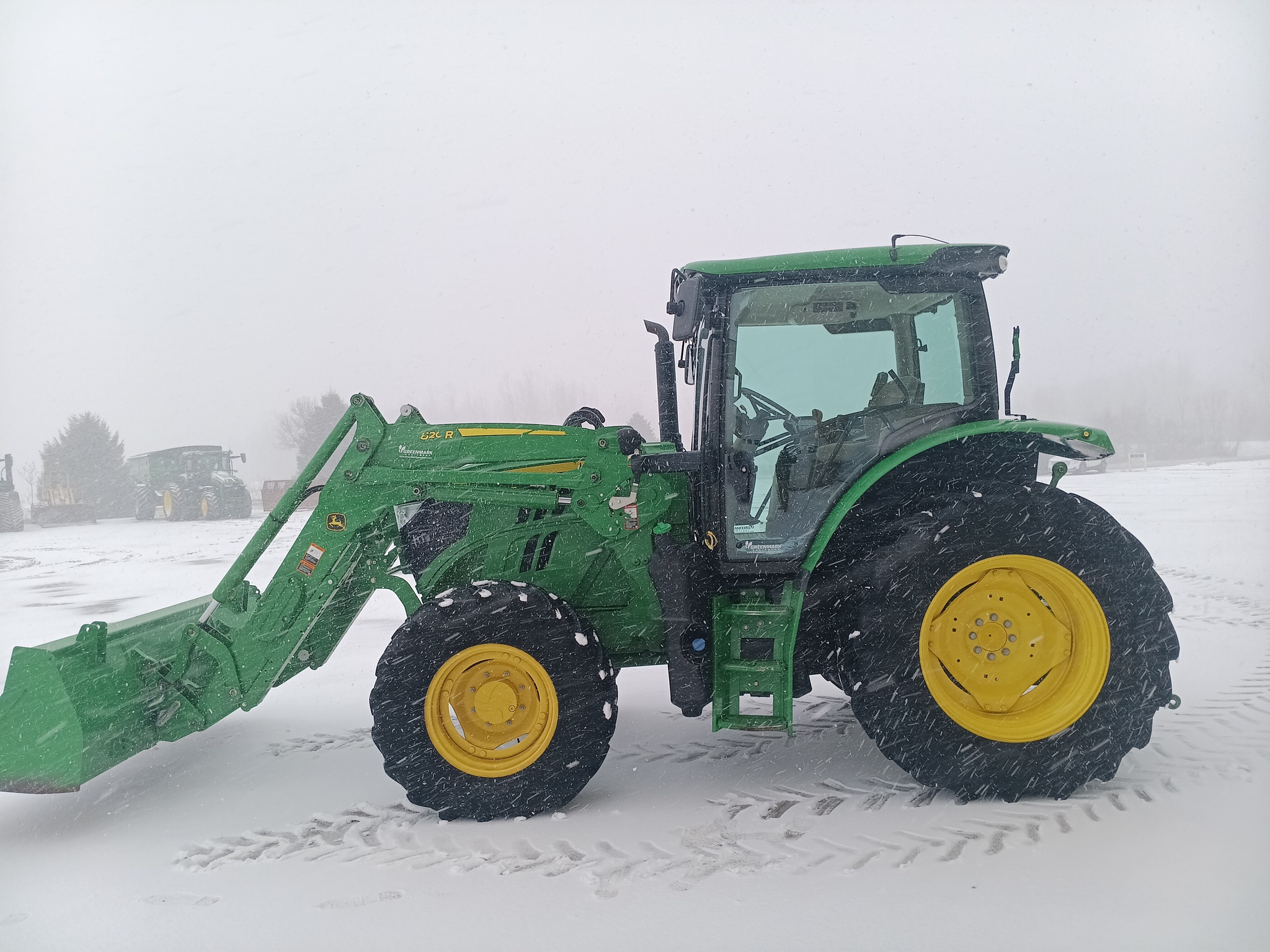 2018 John Deere 6110R Image 6