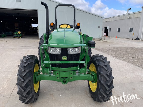 Photo of 2024 John Deere 5060E