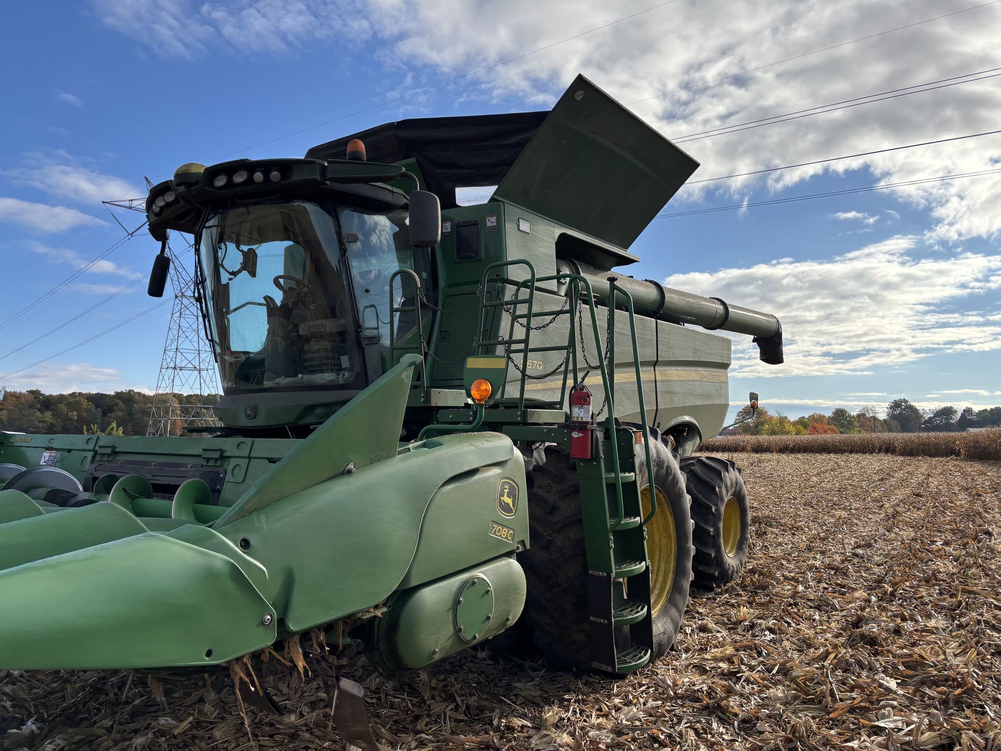 2016 John Deere S670 Image 2