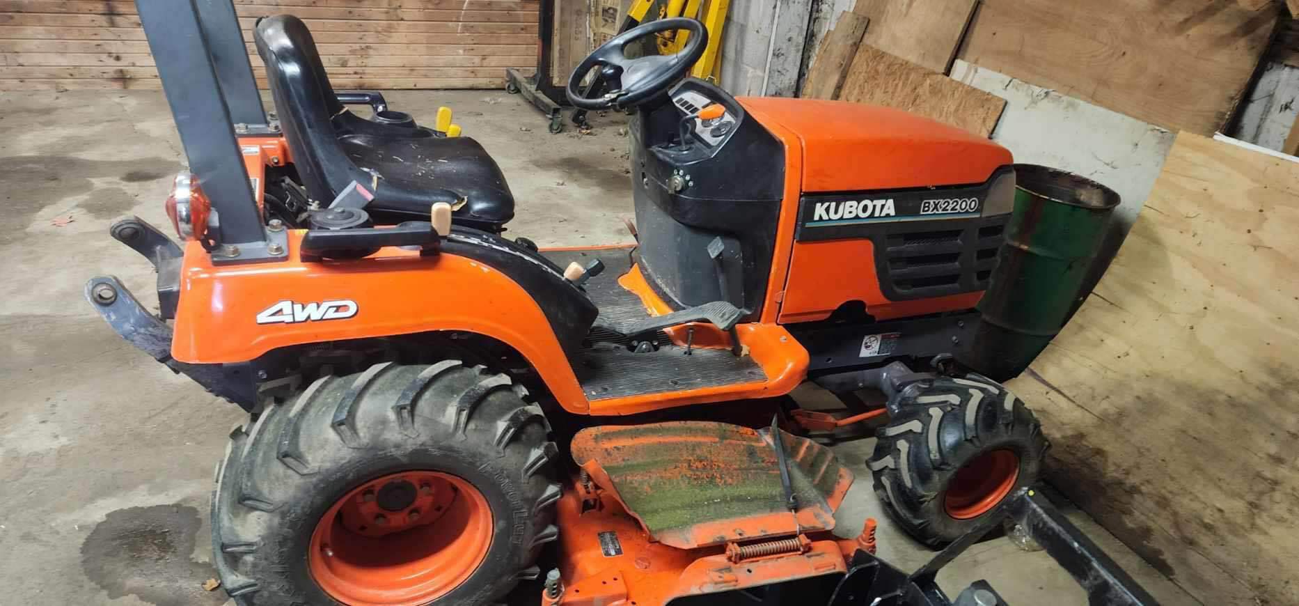 2004 Kubota bx2200d Image 2