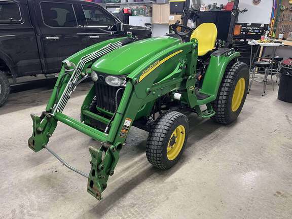 2012 John Deere 3320 - Photo2