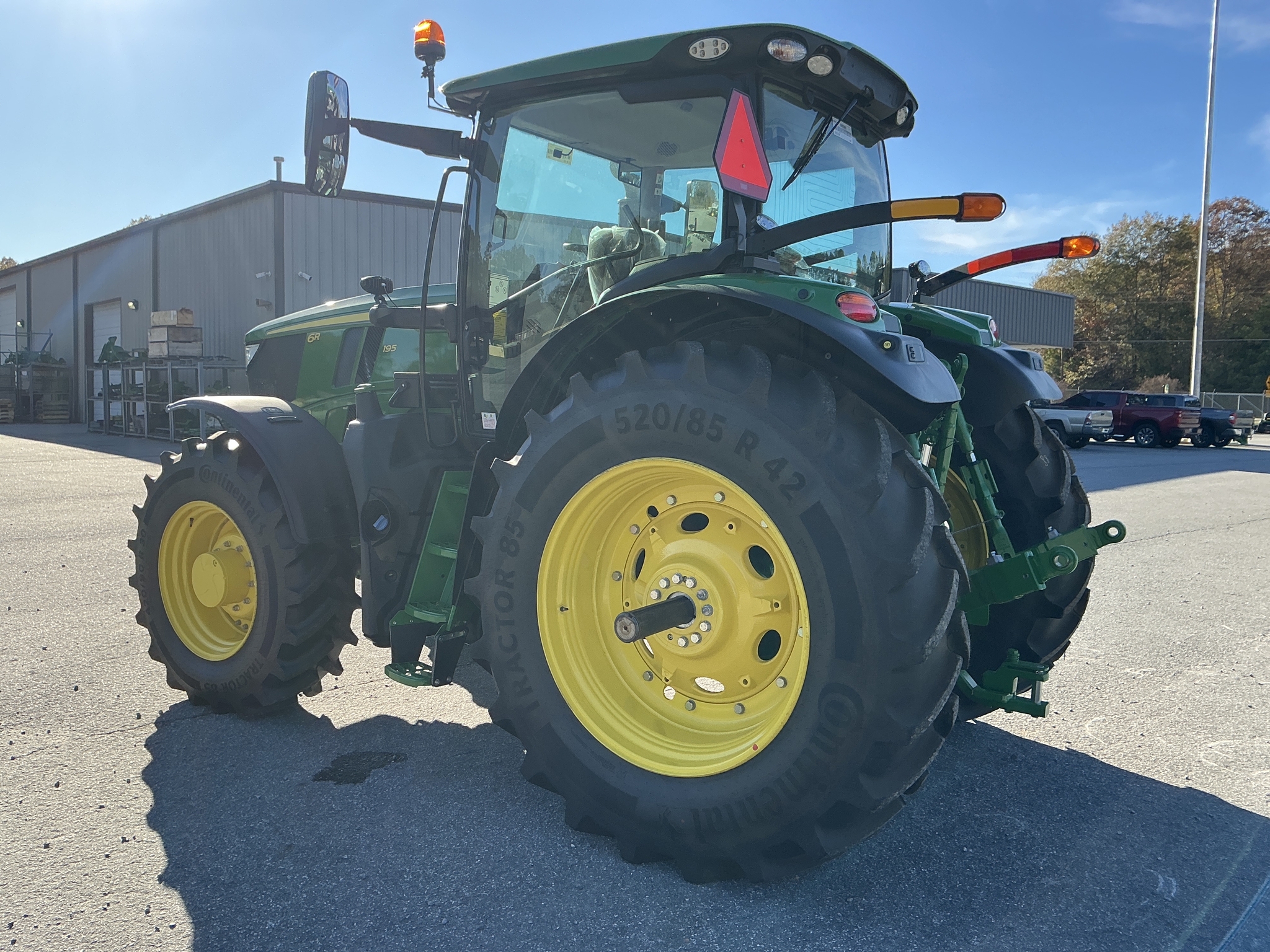 2025 John Deere 6R 195 Image 7