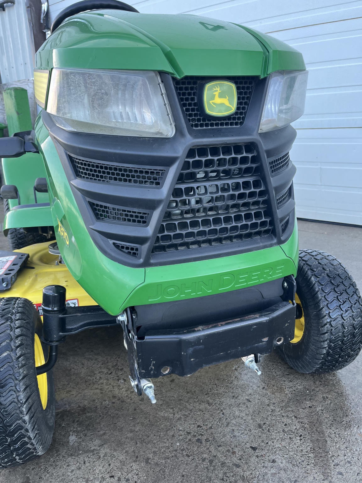 2019 John Deere X370 Image 1