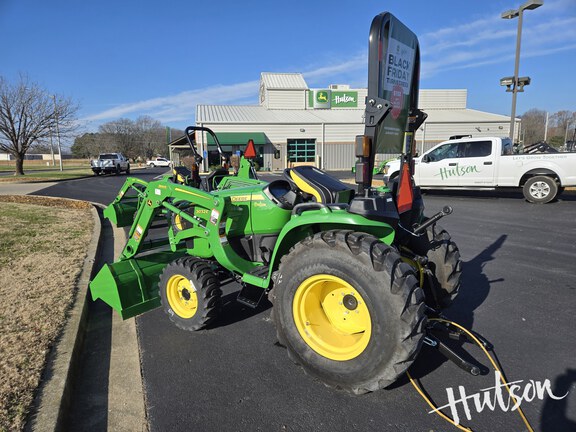 Photo of 2025 John Deere 3032E