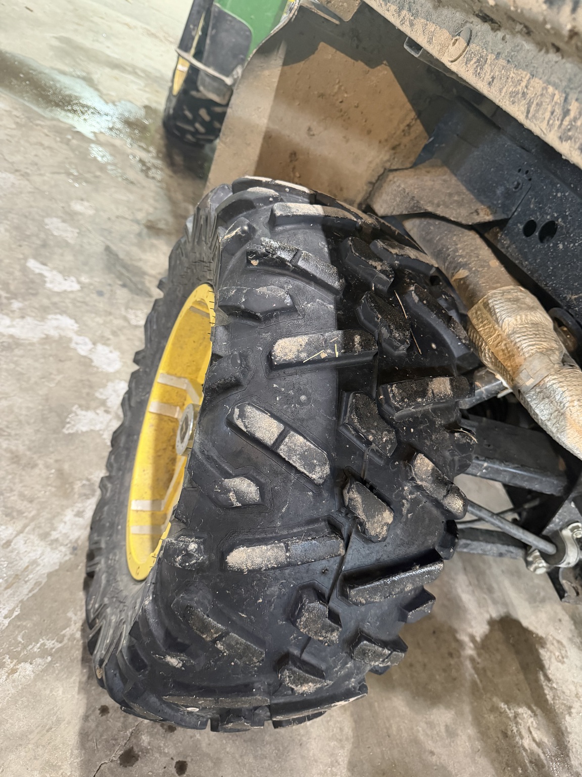 2013 John Deere XUV 825I GREEN Image 10