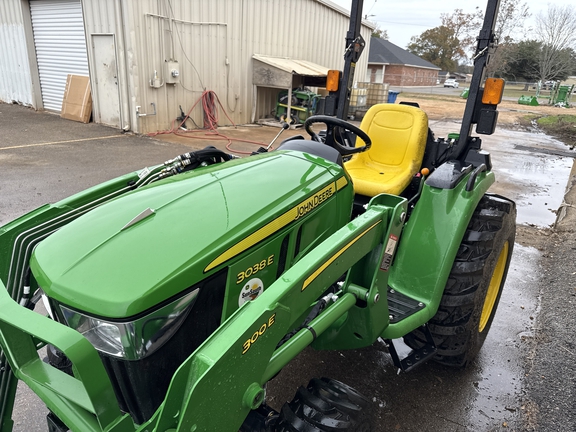2025 John Deere 3038E Photo 2