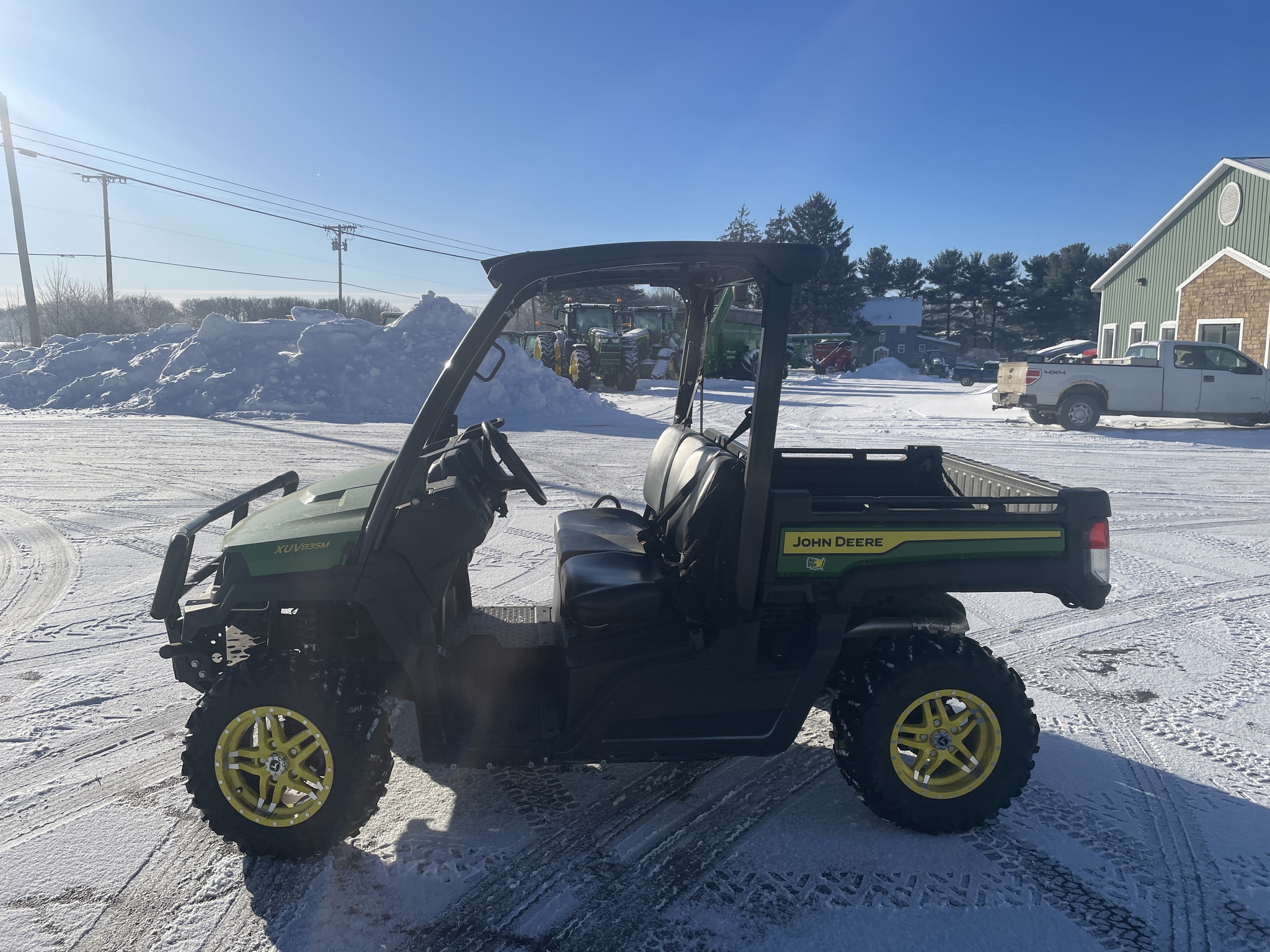 2023 John Deere 835M Image 3
