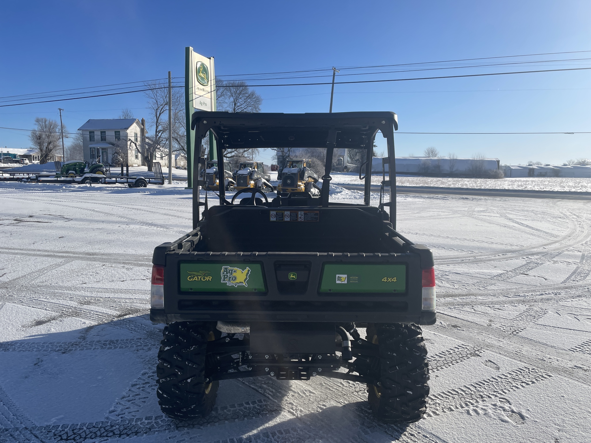 2023 John Deere 835M Image 7