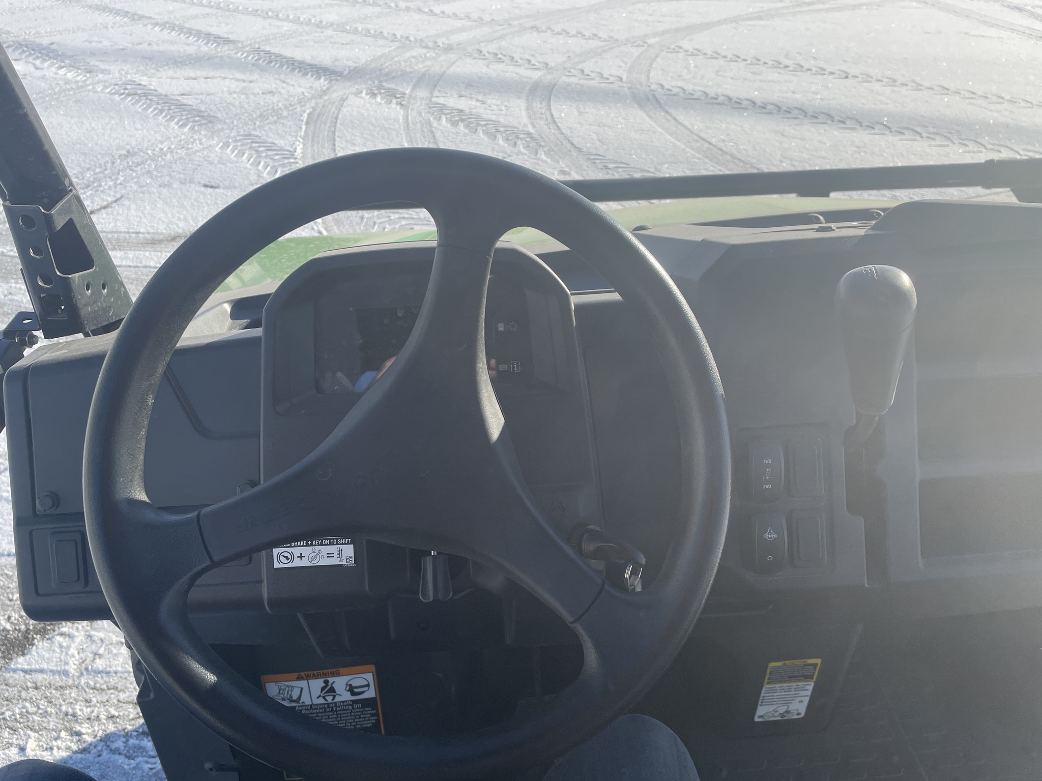 2023 John Deere 835M Image 10