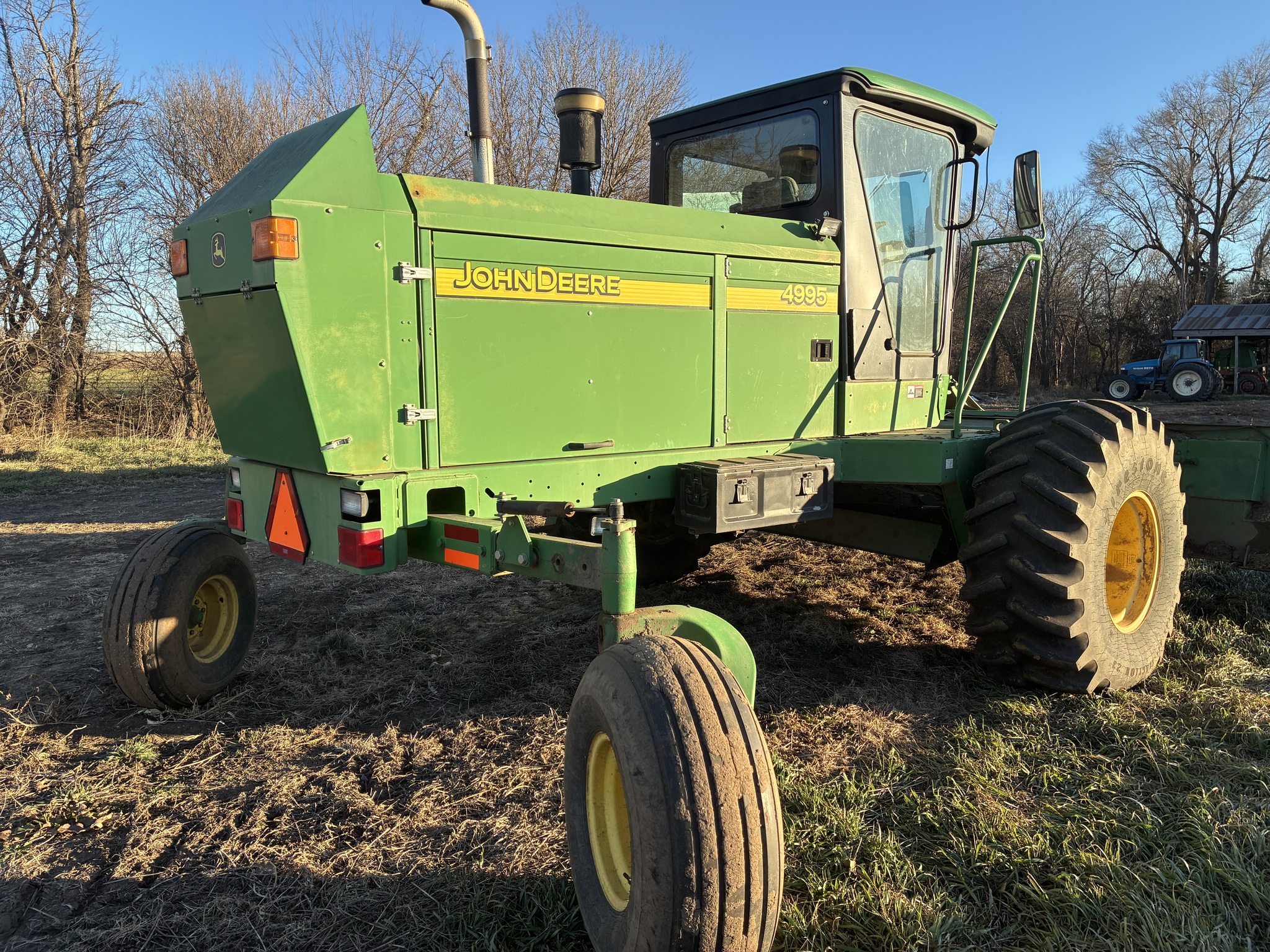 2008 John Deere 4995 Image 2